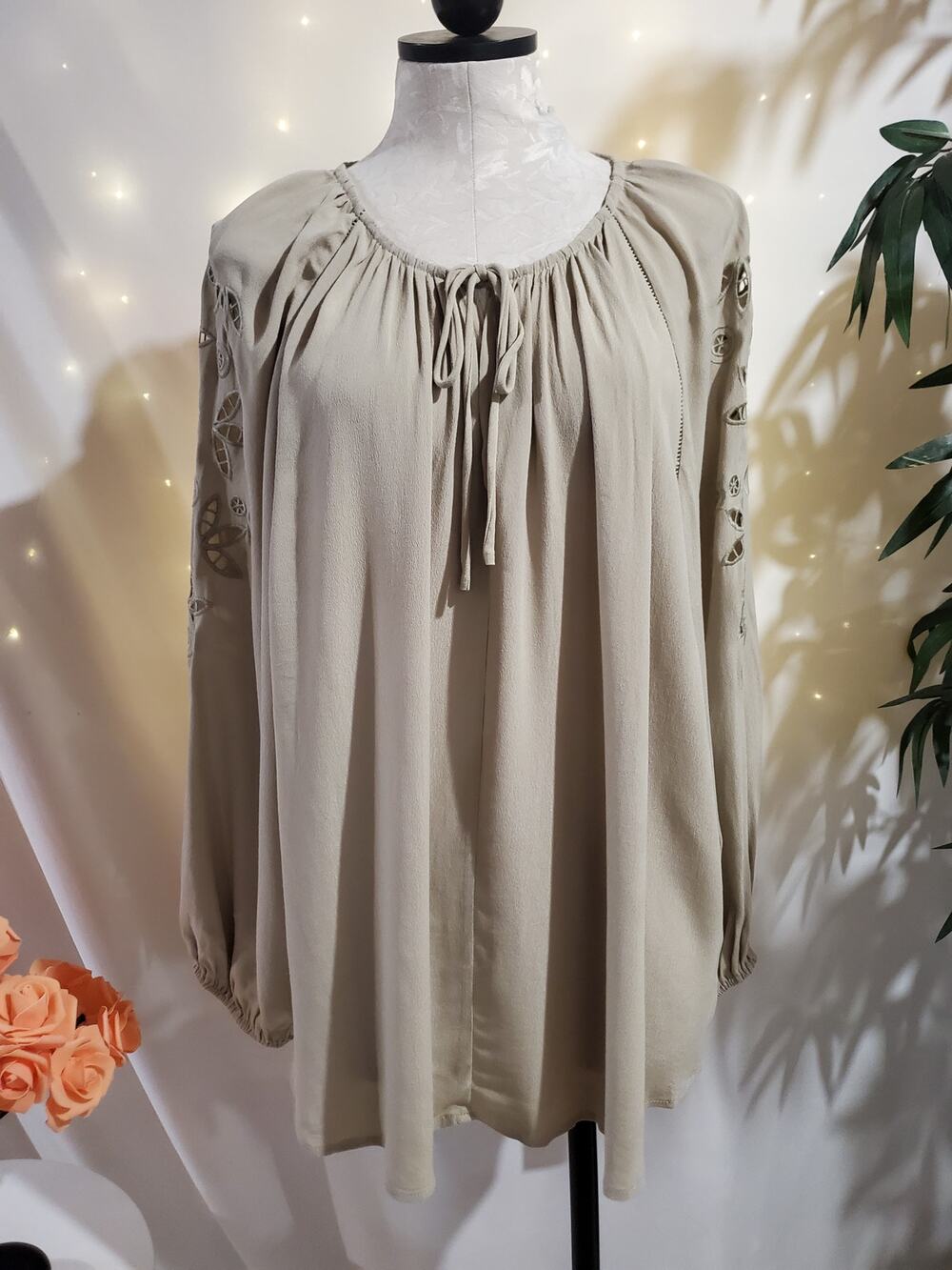 Ophelia Roe NWT Womens Eyelet Puff Sleeve Peasant Top Size 2X Beige Boho Hippie